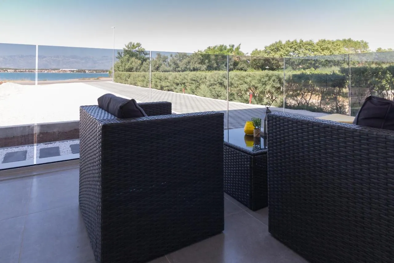 נין Luxury Beachfront Villa Crystal Aenona - By Ta Leut Agency דירה