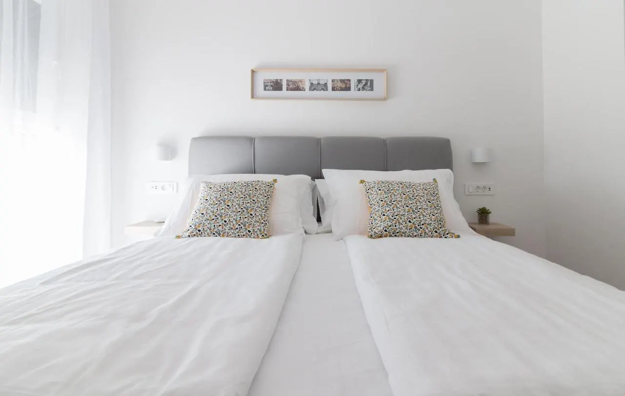 Apartment Luxury Beachfront Villa Crystal Aenona - By Ta Leut Agency Nin